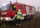 22.10.2010: Bergung eines hängenden Lkw