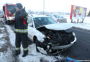 29.12.2010: Ölbindearbeiten nach Verkehrsunfall, B 133
