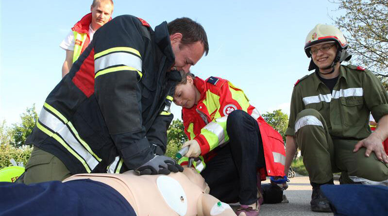 Unfalleinsatzübung in Ufer / Foto: Kolli