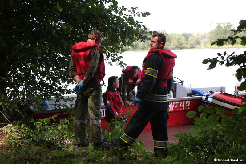 29.08.2012: Bergung eines Toten aus der Donau