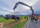 31.05.2022:  3-fach-Bergung nach Unfall mit drei Achs-Beschädigungen /-teilverlusten in Hinzenbach