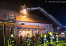 11.10.2022: Alarmstufe II-Einsatz in der Gem. Wilhering → Küchenbrand erfasst Kaltdach eines Vierkanters